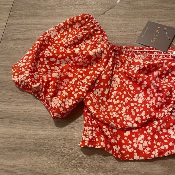 NWT LELIS collection floral short puffed sleeve extra cropped peekaboo top sz Lg - Picture 2 of 7